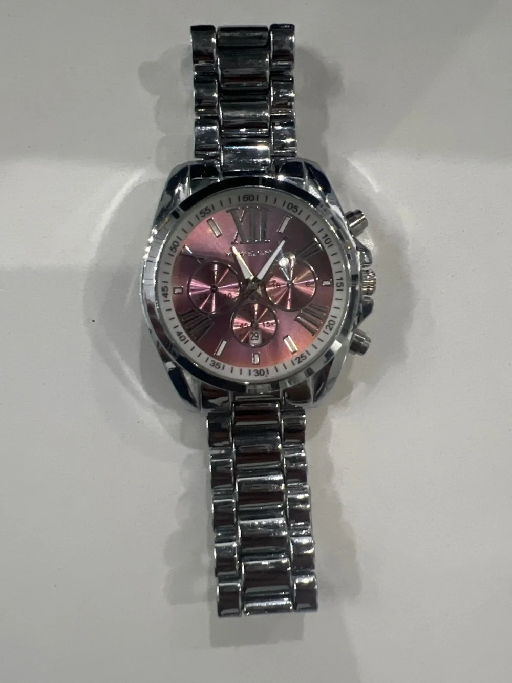 Silver stainless steel Michael Kors watch - Picture 1 of 7
